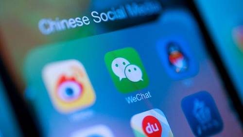 但 Facebook 憑借其巨大的全球影響力、雄厚的財力和一個由企業巨頭組成的財團搶先了一步。一些企業巨頭都是 Libra 協會的創始成員，其中包括 Visa、萬事達 (MasterCard)、Stripe、Paypal、Lyft、Ebay、Uber、Vodaphone，還有 Andreessen Horowitz 等風投巨頭。
